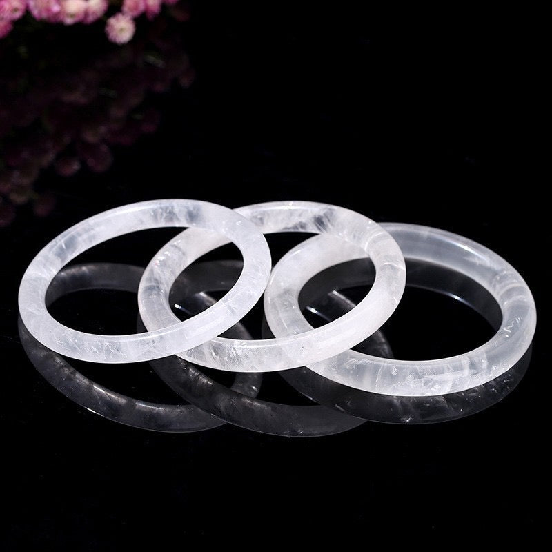 Collection de bracelets en cristaux naturels
