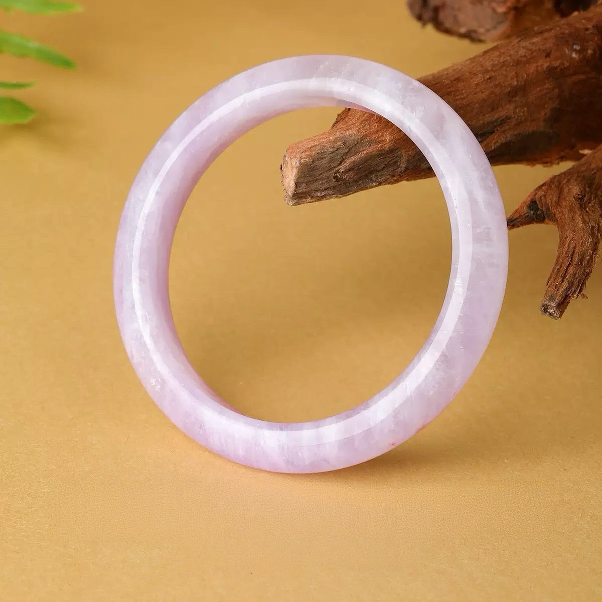 Collection de bracelets en cristaux naturels